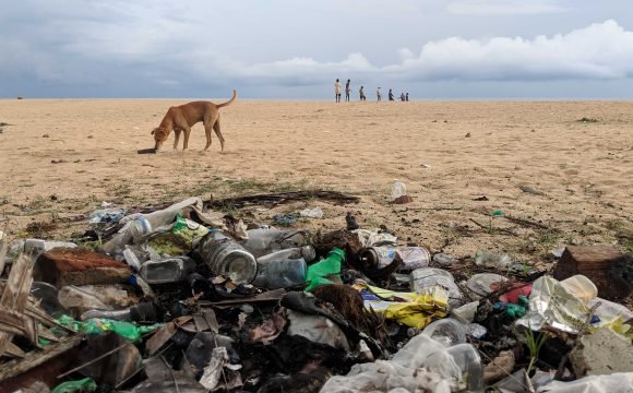 Plastic pollution in Sri Lanka